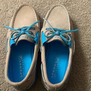 Size 2 Girls Sperry Shoes